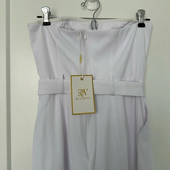 NWT Runaway the Label White Loxana Jumpsuit with Gold Belt - Size XS - Picture 9 of 14